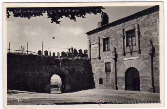 Postales: Avila. Acabado fotogr&aacute;fico. Alsina. 14. Audiencia arco de la Santa. Sin circular.
