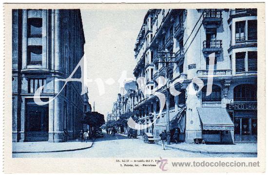 Postales: BONITA POSTAL - LEON - AVENIDA DEL P. ISLA - Ambientada - coches - Foto 1