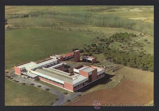 Postales: San Isidro de Due&ntilde;as. *Factor&iacute;a de Chocolates Trapa...* Nueva.