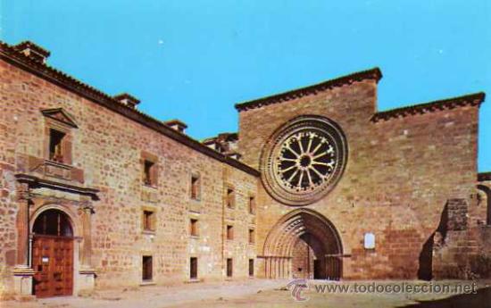 Postales: MONASTERIO CISTERCIENSE DE SANTA MAR&Iacute;A DE HUERTA FACHADA PORTER&Iacute;A E IGLESIA NUEVA