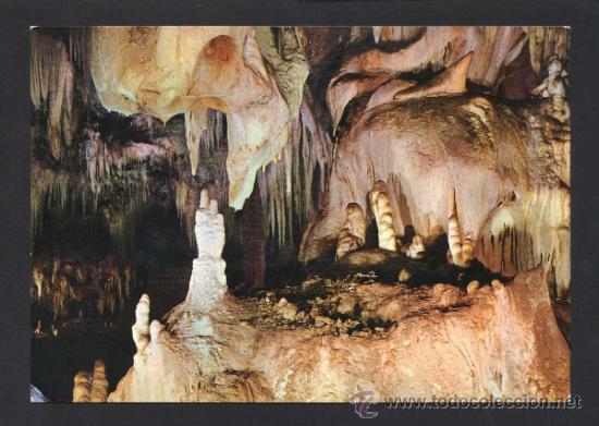 Postales: Arenas de San Pedro. *Gruta de El Aguila...* Ed. Vistabella n&ordm; 11. Nueva.