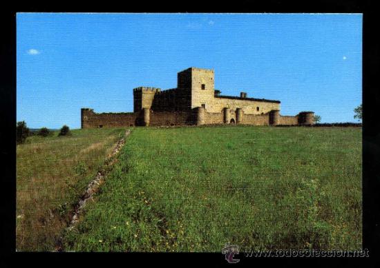 Postales: Pedraza de la Sierra. *Castillo de Zuluaga* Ed. Sicilia. Gofrada. Nueva.