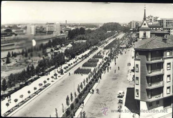Postales: LE&Oacute;N.- AVENIDA DE LA FACULTAD - Foto 1