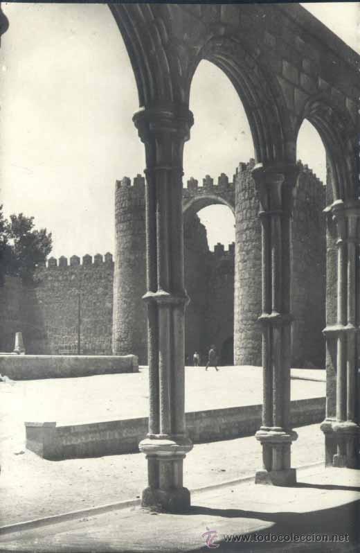 Postales: &Aacute;VILA.- PUERTA DE SAN VICENTE