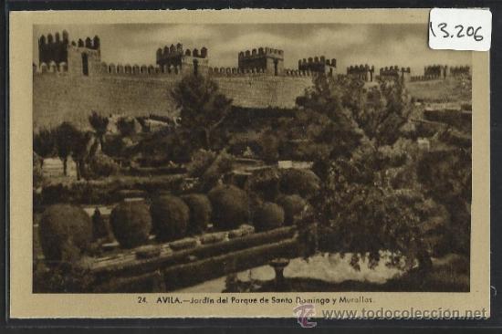 Postales: AVILA - 24 - JARDIN DEL PARQUE DE SANTO DOMINGO Y  MURALLAS - HELIOTIPIA ARTISTICA - (13.206)