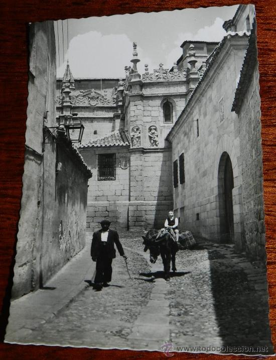 Postales: ANTIGUA FOTO POSTAL DE AVILA, N. 215, CALLE DE LA MUERTE Y DE LA VIDA, ED. ARRIBAS, NO CIRCULADA.