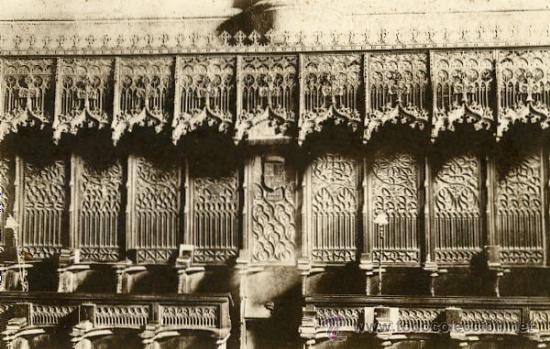 Postales: AV&Iacute;LA. COLEGIO DE STO. TOM&Aacute;S. SILLER&Iacute;A DE LA DERECHA DEL CORO. &rdquo;LOS DOMINICOS Y EL ARTE&rdquo;.