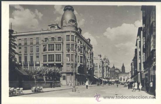 Postales: LE&Oacute;N.- AVENIDA DE ORDO&Ntilde;O II - Foto 1