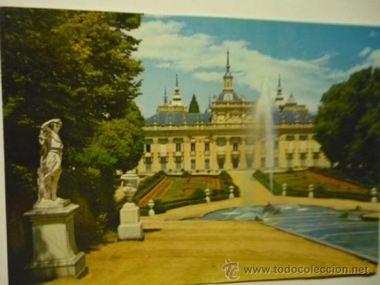 Postales: POSTAL LA GRANJA S.ILDEFONSO-PALACIO DESDE EL TEMPLETE TRES GRACIAS