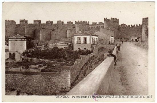 Postales: BONITA POSTAL - AVILA - PUENTE NUEVO Y MURALLA - AMBIENTADA