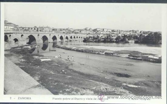 Postales: ZAMORA.- PUENTE SOBRE EL DUERO Y VISTA DE ZAMORA