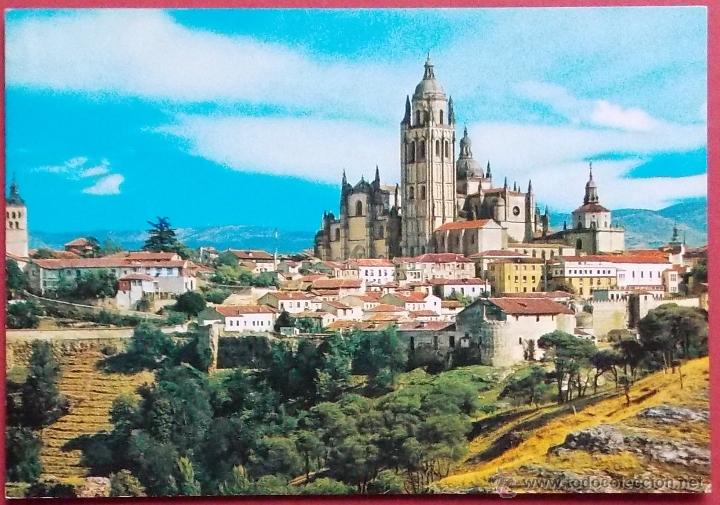Postales: SEGOVIA - CATEDRAL Y MURALLAS - Foto 1