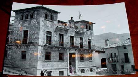 Postales: ANTIGUA FOTO POSTAL DE MOMBELTRAN (AVILA) . AYUNTAMIENTO - VISTABELLA - SIN CIRCULAR