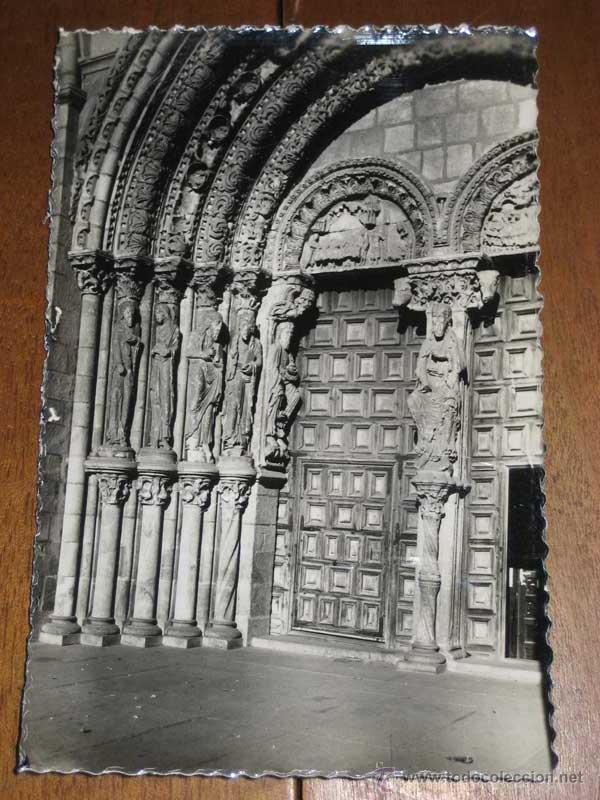 Postales: ANTIGUA FOTO POSTAL DE AVILA - N&ordm; 32 - PUERTA ROMANICA DE S. VICENTE - ED. ARTIGOT - NO CIRCULADA.