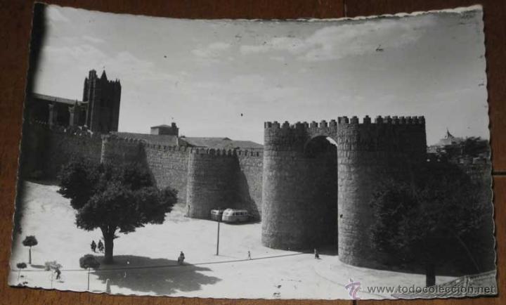 Postales: ANTIGUA FOTO TAMA&Ntilde;O POSTAL DE AVILA - N&ordm; 9 - PUERTA DE SAN VICENTE Y CATEDRAL - ESCRITA POR EL REVER