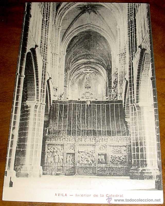 Postales: ANTIGUA POSTAL DE AVILA - INTERIOR DE LA CATEDRAL - ED. LUCAS MARTIN - NO CIRCULADA.