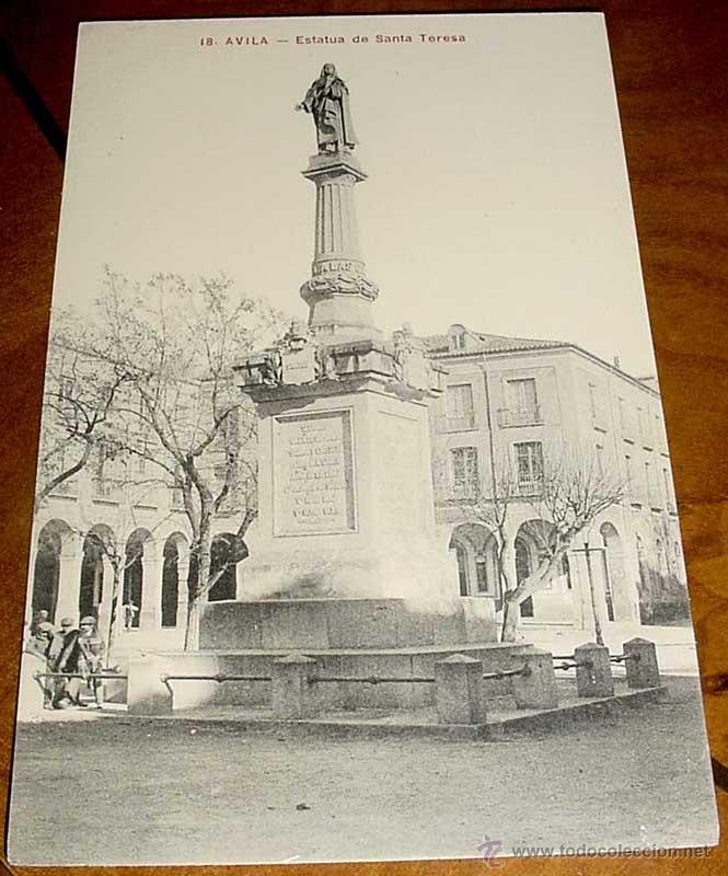 Postales: ANTIGUA POSTAL DE AVILA - N&ordm; 18 - ESTATUA DE SANTA TERESA - ED. LUCAS MARTIN - NO CIRCULADA.