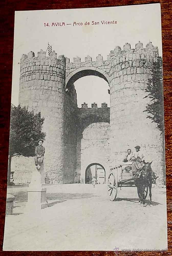 Postales: ANTIGUA POSTAL DE AVILA - ARCO DE SAN VICENTE - ED. LUCAS MARTIN - NO CIRCULADA.