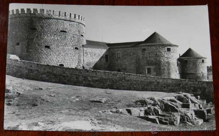 Postales: Antigua foto postal de Las Navas del Marques, n. 1, Avila, ed. Vistabella, Escuela de Magisterio pri