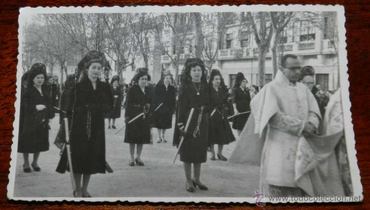 Postales: ANTIGUA FOTO POSTAL DE SEMANA SANTA, POSIBLEMENTE DE AVILA, FOTO RUALIS, NO CIRCULADA.