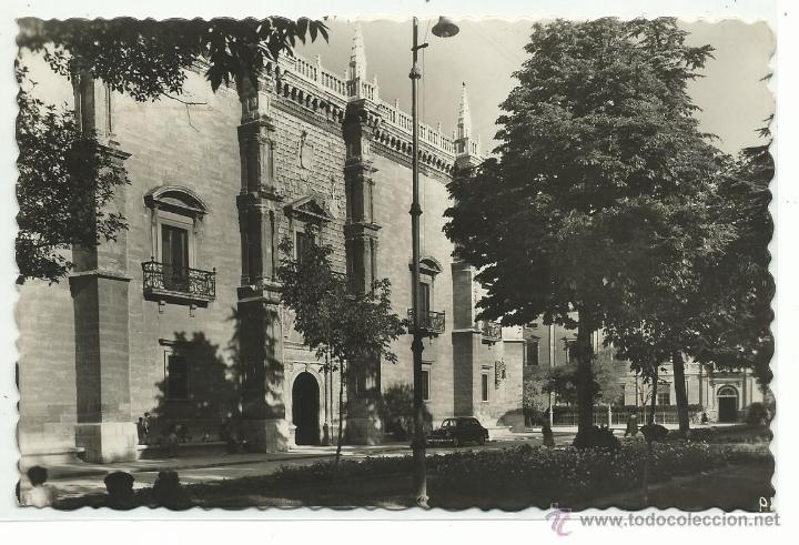 Postales: VALLADOLID.-COLEGIO DE SANTA CRUZ FACHADA.- N&ordm; 379 EDICION GARCIA GARRABELLA