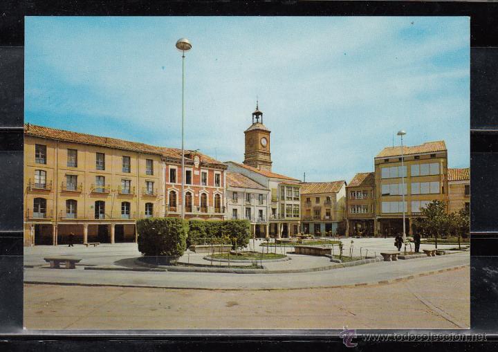 Postales: N&ordm; 1 - ALMAZAN. PLAZA MAYOR, AL FONDO TORRE DEL RELOJ