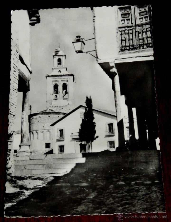 Postales: FOTO POSTAL DE AREVALO, AVILA, CALLE TIPICA, REVERSO ESCRITO, NO CIRCULADA.