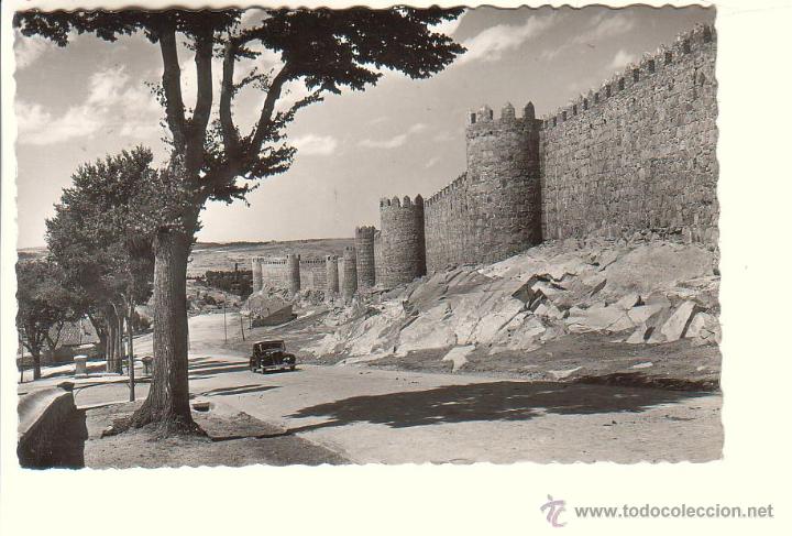 Postales: AVILA.- UN ASPECTO DE LAS MURALLAS