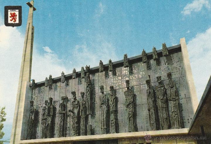 Postales: N&ordm; 15905 POSTAL FACHADA DEL SANTUARIO DE NUESTRA SE&Ntilde;ORA DEL CAMINO LEON