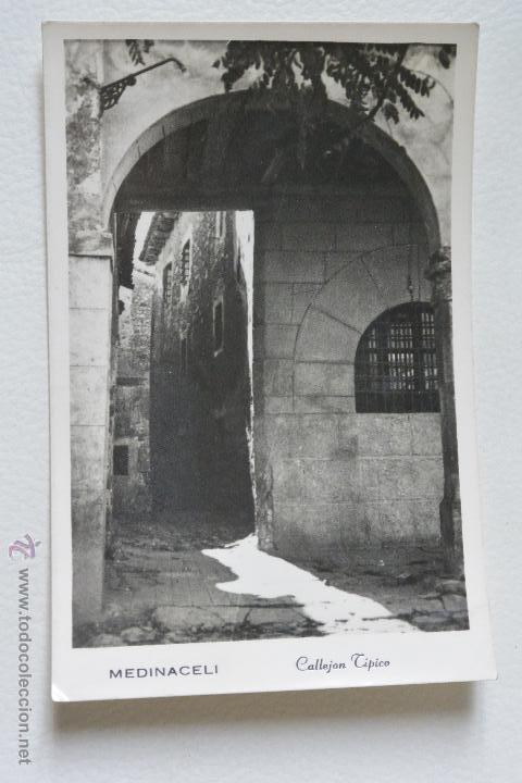 Postales: ANTIGUA TARJETA POSTAL CALLEJON TIPICO DE MEDINACELI