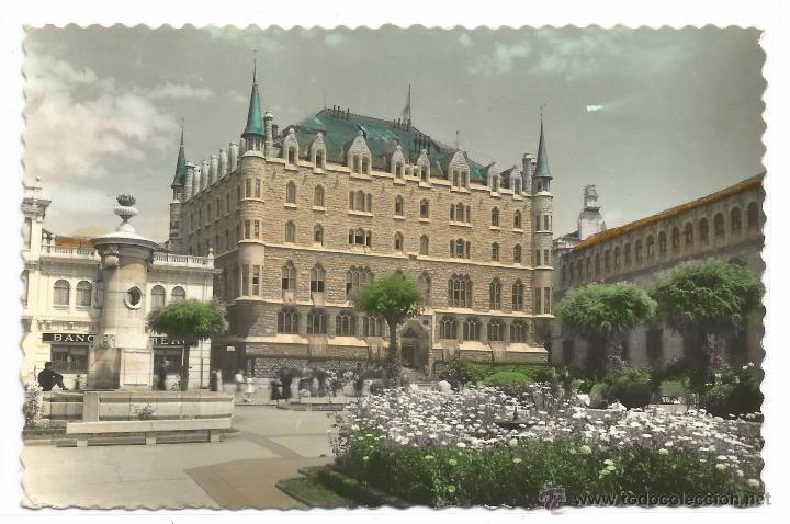 Postales: LEON N&ordm; 33 .- EDIFICIO CAJA DE AHORROS Y MONTE DE PIEDAD.- EDICIONES ARTIGOT