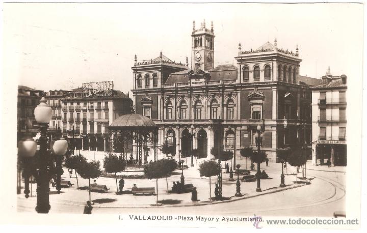 Postales: Valladolid Plaza Mayor y Ayuntamiento 1959