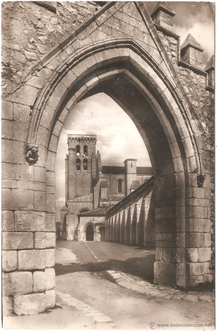 Postales: BURGOS LAS HUELGAS ARCO DE LOS COMPASES 1953