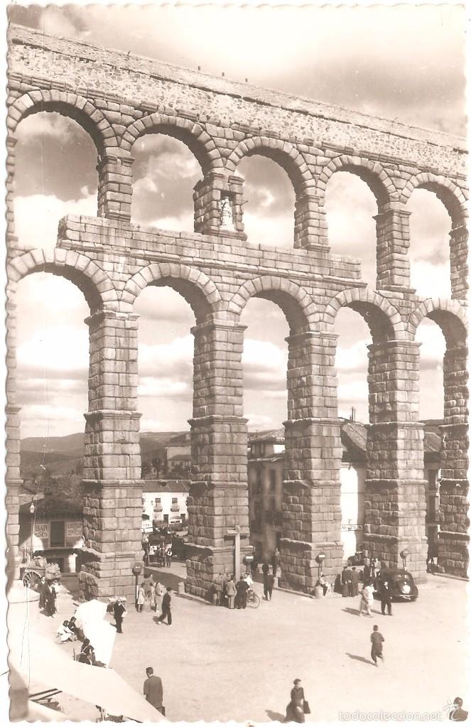 Postales: SEGOVIA DETALLE DEL ACUEDUCTO EN LA PLAZA DEL AZOGUEJO