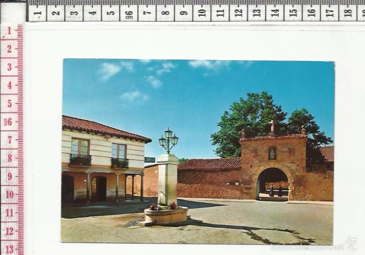 Postales: 14.523 TARJETA POSTAL, PLAZA MAYOR, CARRIZO DE LA RIVERA, LEON