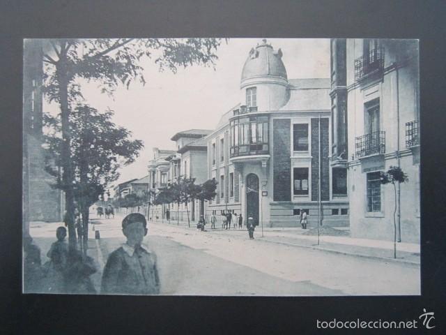 Postales: POSTAL LE&Oacute;N. AVENIDA DEL PADRE ISLA. - Foto 1