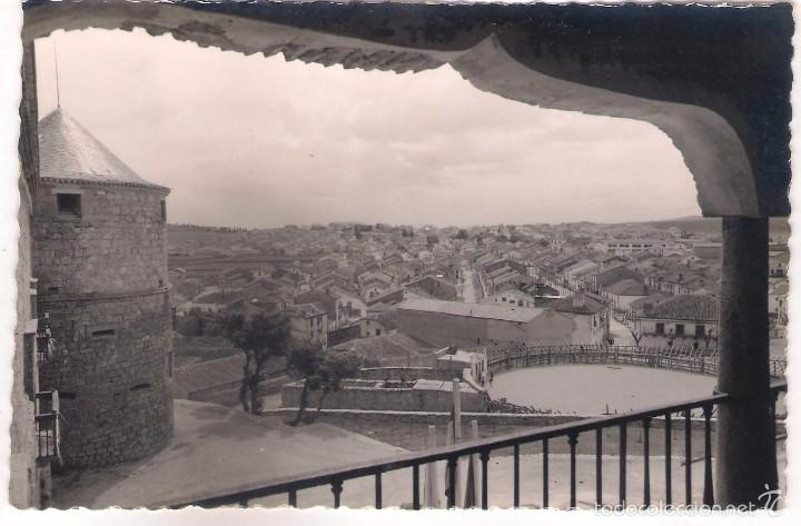 Postales: POSTAL DE LAS NAVAS DEL MARQUES - VISTA PANOR&Aacute;MICA - PLAZA DE TOROS (AVILA)