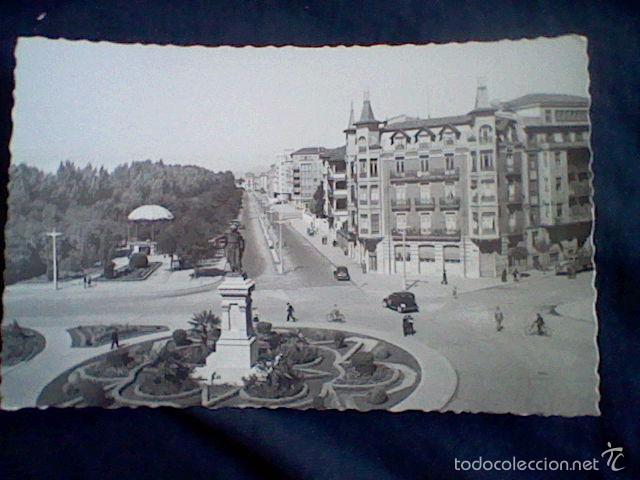 Postales: plaza guzman el bueno  leon ed garrabella n&ordm; 42 animada coche epoca
