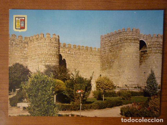 Postales: POSTAL PLAZA DE SAN VICENTE (AVILA). PUBLICIDAD YEMAS DE AVILA PASTELERIA ISELMA.