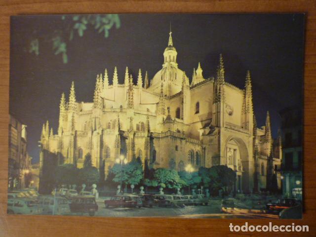 Postales: POSTAL NOCTURNA DE LA CATEDRAL DE SEGOVIA. ED. ARRIBAS. SIN ESCRIBIR.