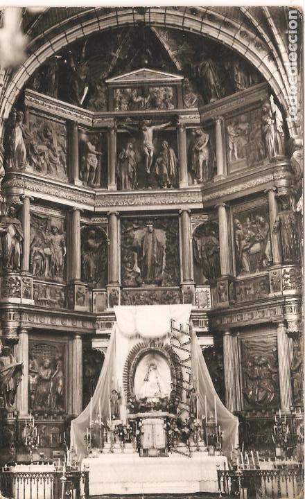 Postales: POSTAL, ALAEJOS-VALLADOLID, RETABLO DEL ALTAR MAYOR DE SAN PEDRO, ED. VARELA, ESCRITA