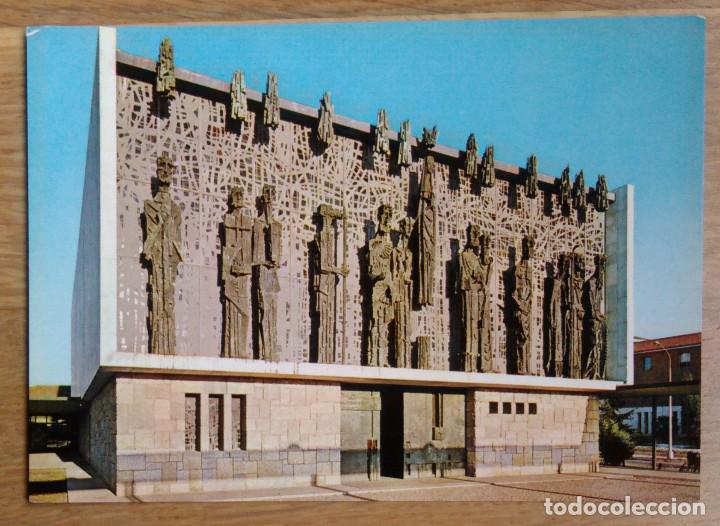 Postales: LEON - SANTUARIO DE NUESTRA. SE&Ntilde;ORA. DEL CAMINO