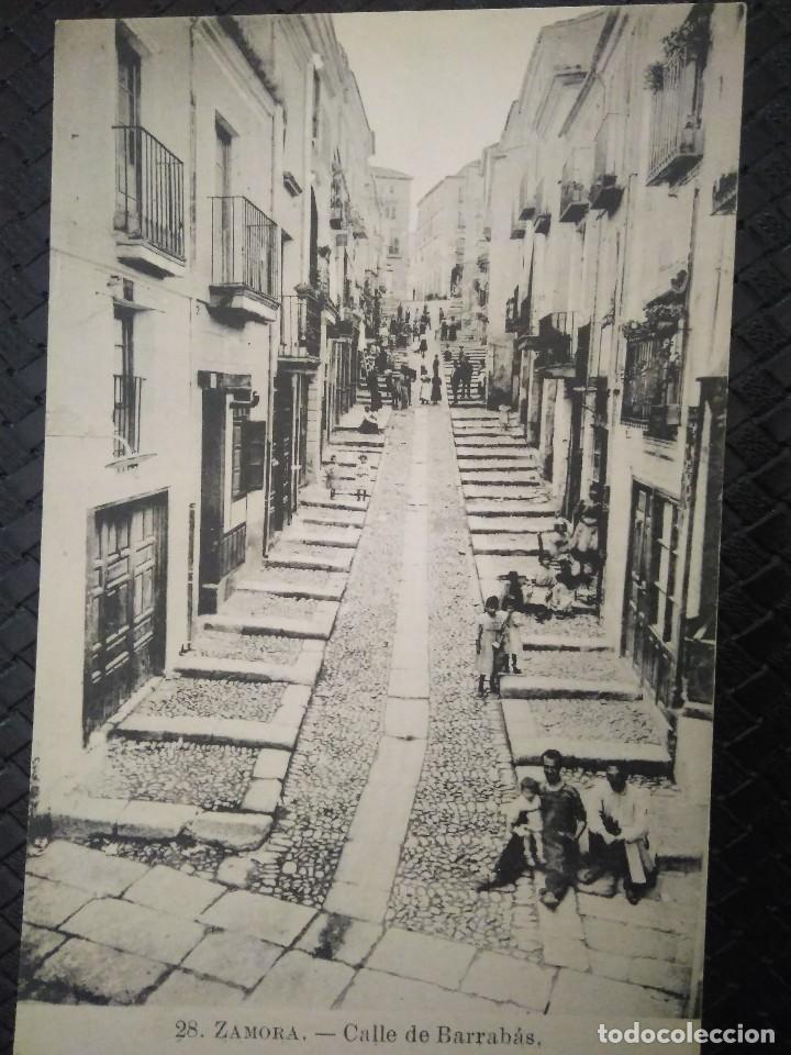 Postales: ZAMORA.  CALLE DE BARRAB&Aacute;S.  SIN CIRCULAR. - Foto 1
