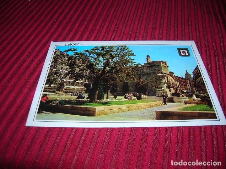 Postales: Postal de Le&oacute;n .Plaza de San Marcelo. - Foto 1