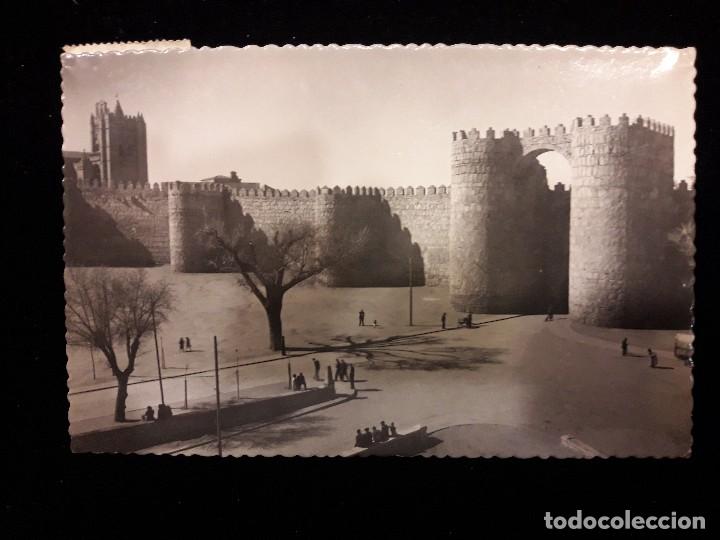 Postales: AVILA PUERTA DE SAN VICENTE Y CATEDRAL