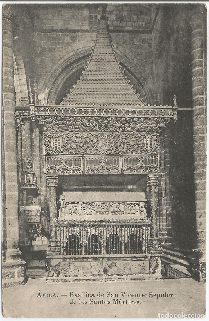 Postales: AVILA, BAS&Iacute;LICA DE S VICENTE, SEPULCRO SANTOS MARTIRES - EDICION LUCAS MARTIN - CIRCULADA 1944