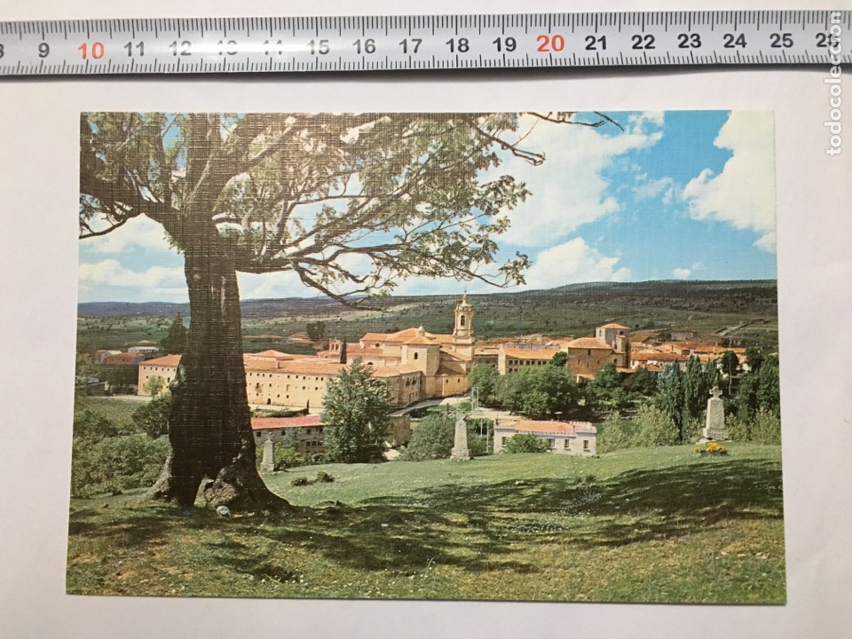 Postales: Postal. ABAD&Iacute;A DE STO. DOMINGO DE SILOS. Monasterio y pueblo. Ed. SICILIA. H. 1960