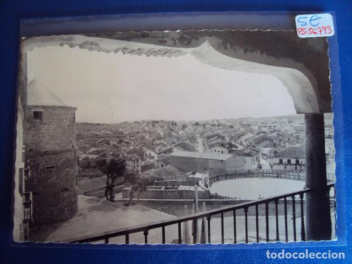 Postales: (PS-56793)POSTAL DE LAS NAVAS DEL MARQUES-VISTA PANORAMICA.PLAZA DE TOROS