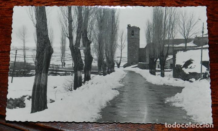 Postales: FOTO POSTAL DE NAVARREDONDA DE LA SIERRA (AVILA) IGLESIA PARROQUIAL, FOTO CRUZ, ESCRITA, SIN CIRCULA