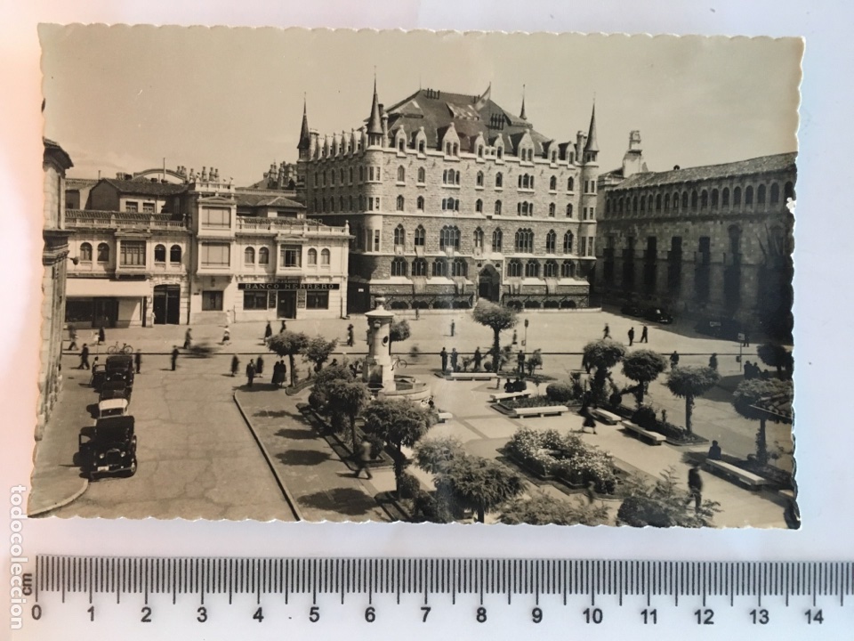 Postales: POSTAL. LEON. Jardines de San Marcelo. Ed. LUJO. H. 1950?